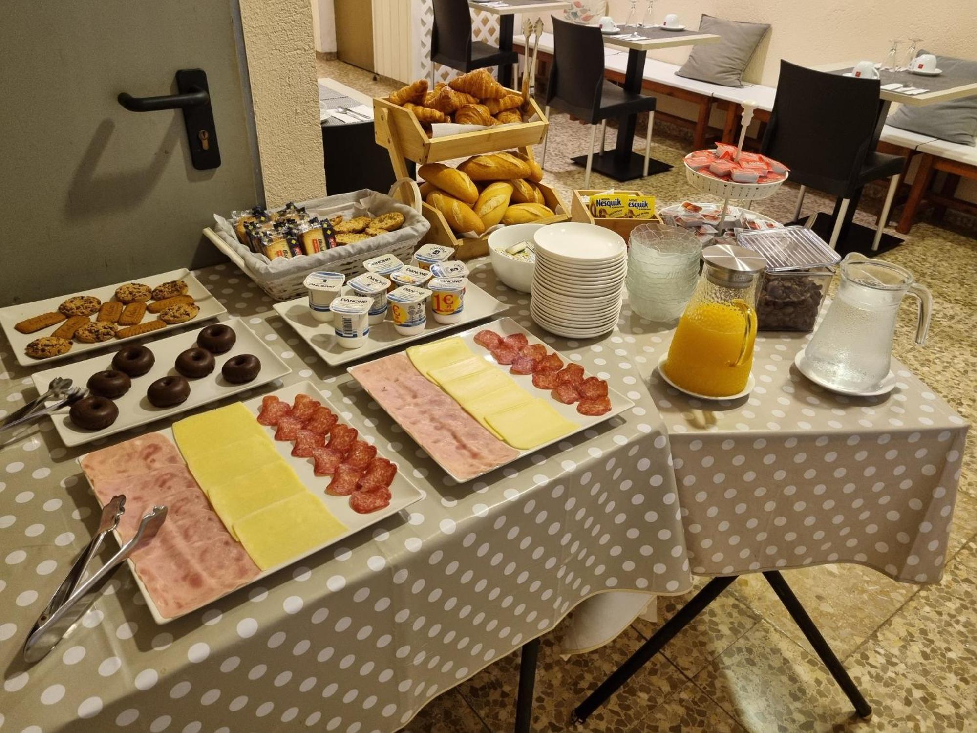 Hotel Maeva ,1 Star B&B Lloret de Mar Zewnętrze zdjęcie
